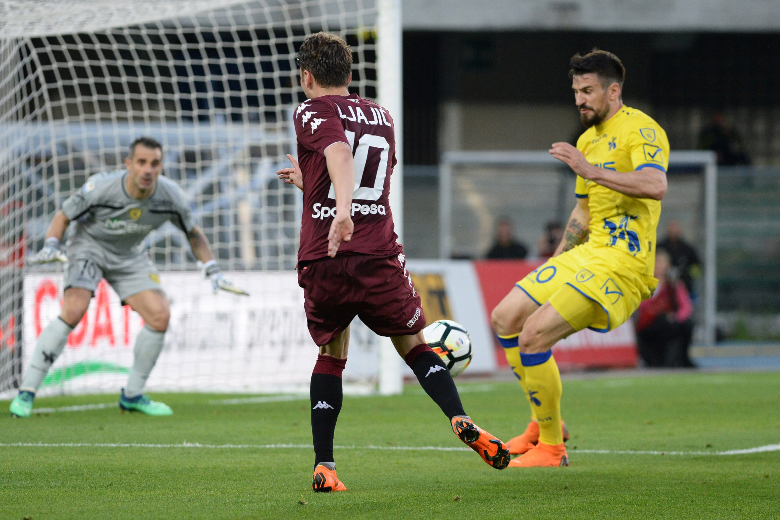 Soi kèo Torino vs Frosinone ngày 3/11