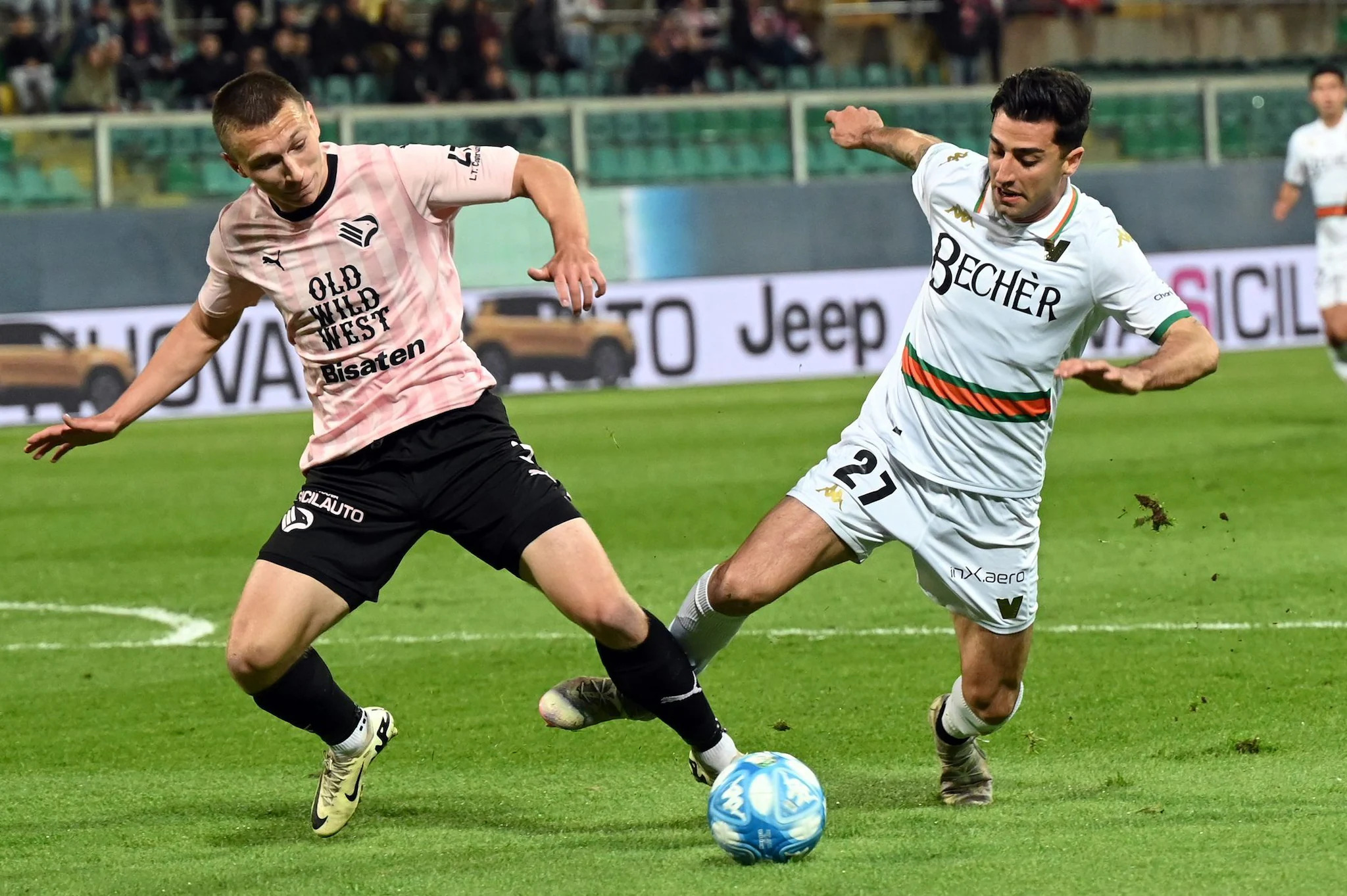 Soi kèo Venezia vs Palermo ngày 25/5