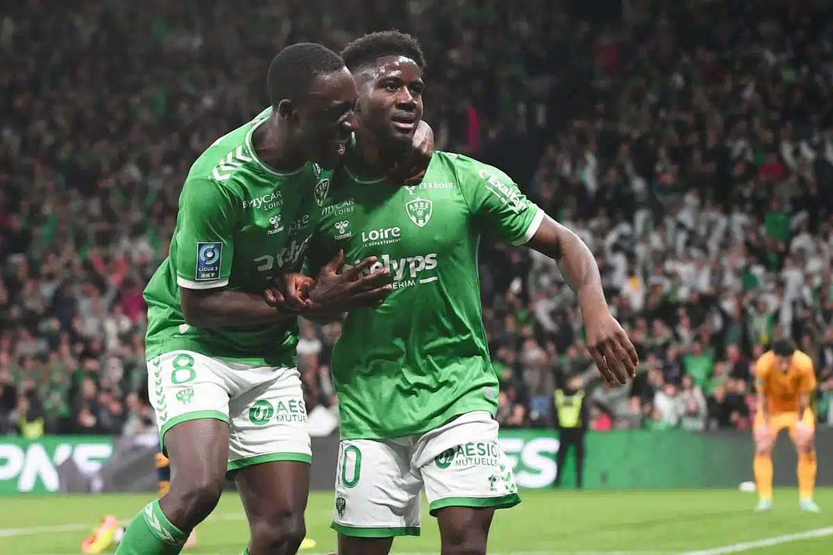 Soi kèo Saint Etienne vs Metz ngày 31/5