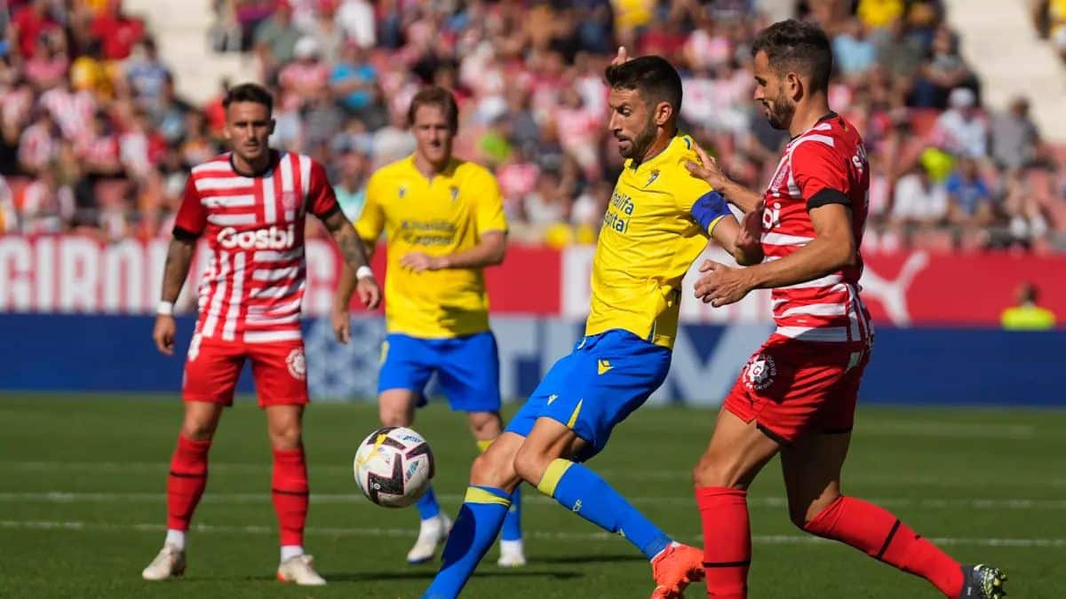 Soi kèo Cadiz vs Girona ngày 11/2