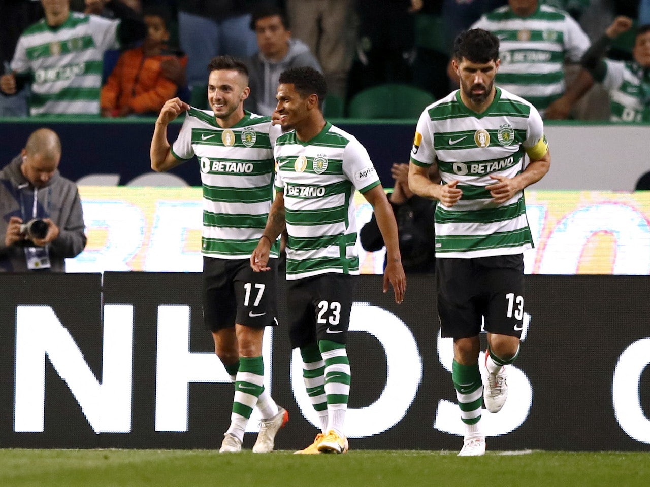 Soi kèo Chaves vs Sporting Lisbon ngày 21/2