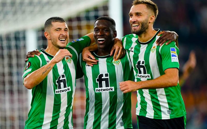 Soi kèo Elche vs Betis ngày 25/2