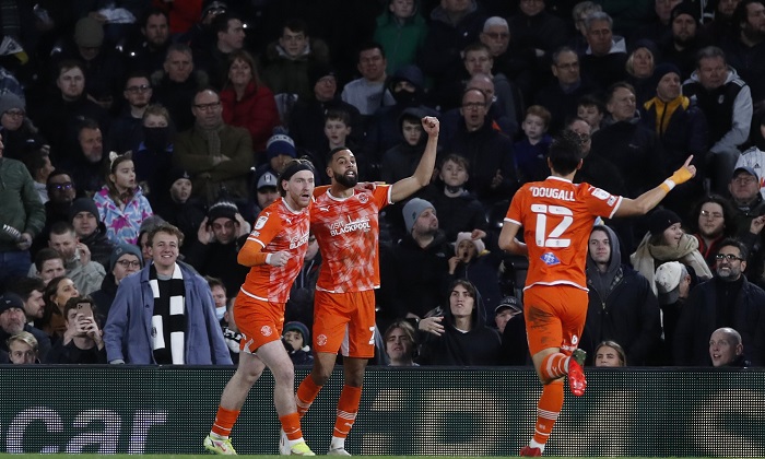 Soi kèo West Brom vs Blackpool ngày 2/11