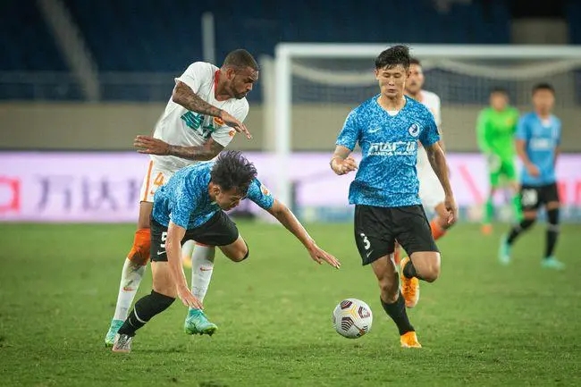 Nhận định Dalian vs Zhejiang ngày 16/6