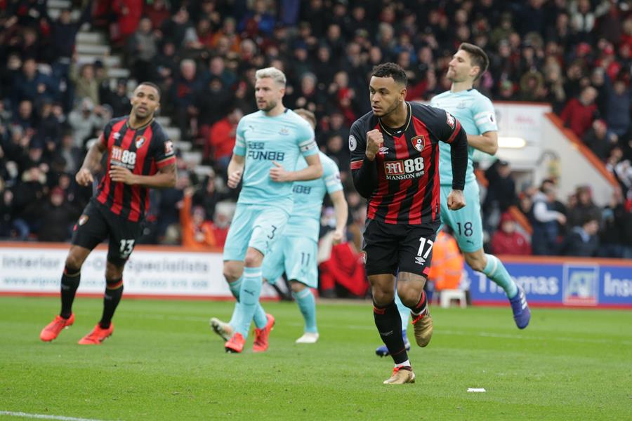 Soi kèo phạt góc Newcastle vs Bournemouth 21/12