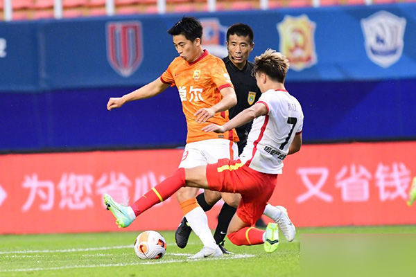 Soi kèo Wuhan Yangtze vs Guangzhou FC ngày 4/7