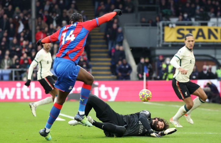 soi kèo phạt góc Liverpool vs Crystal Palace 16/8