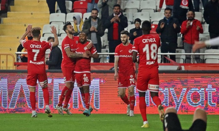 Soi kèo Antalyaspor vs Sivasspor Ngày 23/4