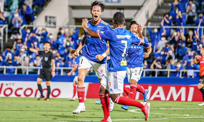 Soi kèo Sanfrecce Hiroshima vs Yokohama ngày 3/8